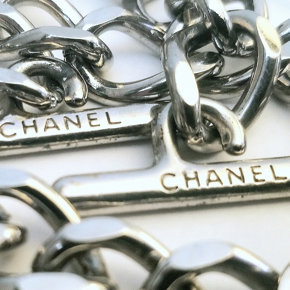 CHANEL-WOC/purse chain linked T-bar single strap